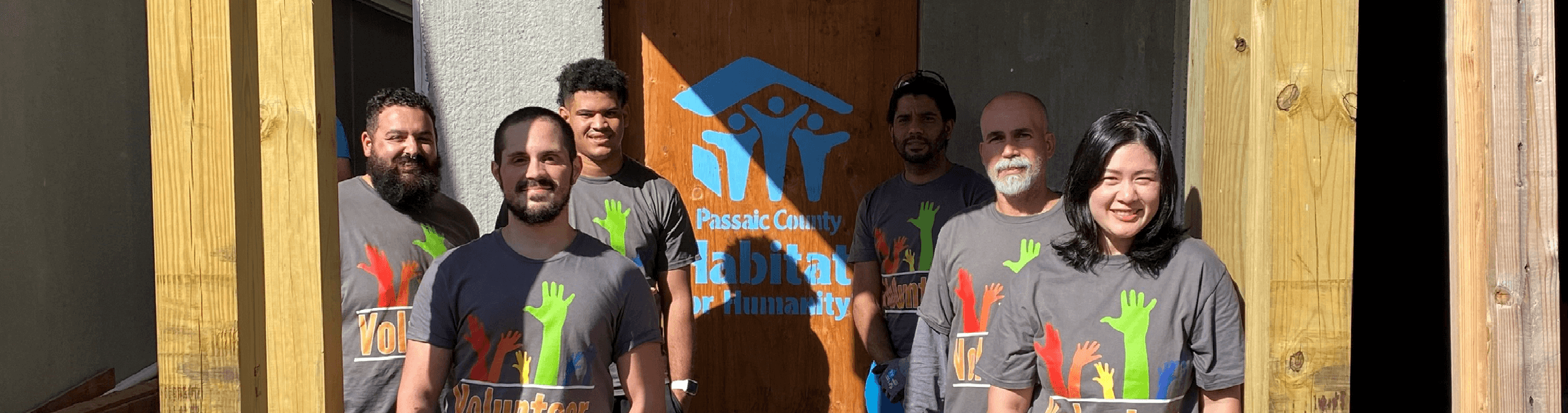 Accurate Box Employees Make a Difference with Habitat for Humanity